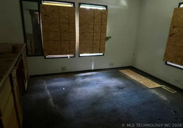 Photo 13 of Sale Pending at 1309 S Oak Ave, Bartlesville, OK 74003 | MLS# 2623860 | Listing updated on 2026-08-28