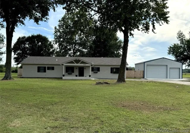 Homes for sale in Okmulgee, OK | 14830 Tyler Rd, Okmulgee, OK 74447 | MLS# 2623862