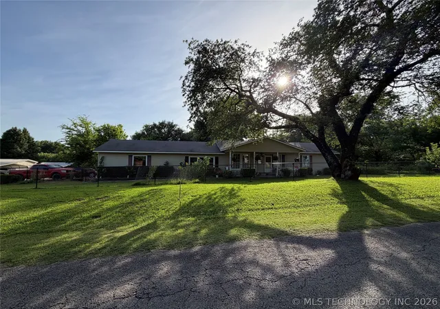 Photo 2 of Single family home for sale at 729 Cavalry St, Fort Gibson, OK 74434 | MLS# 2623866 | Listing updated on 2026-08-26