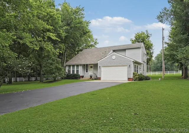 Photo 1 of Single family home for sale at 3103 W Jasper St, Tulsa, OK 74127 | MLS# 2622823 | Listing updated on 2026-08-20