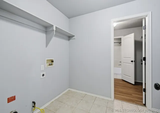 Homes for sale in Jenks, OK | 3913 W 104th Ct S, Jenks, OK 74037 | MLS# 2623800