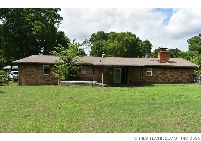 Homes for sale in Kingston, OK | 801 Nw Redbud St, Kingston, OK 73439 | MLS# 2623969