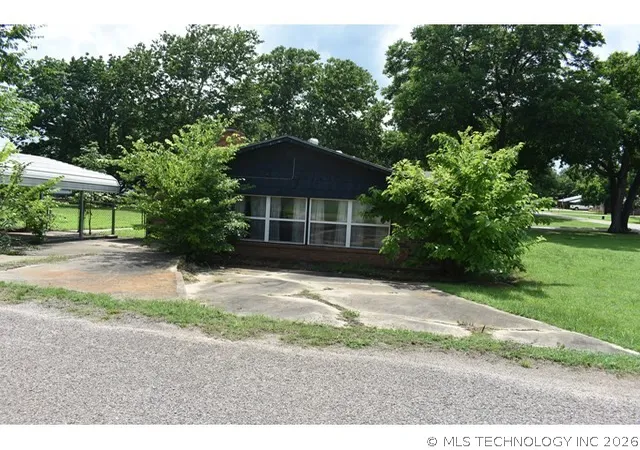 Homes for sale in Kingston, OK | 801 Nw Redbud St, Kingston, OK 73439 | MLS# 2623969