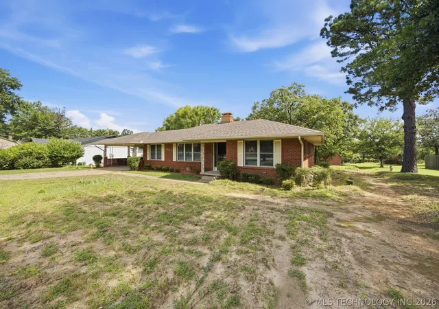 Photo 2 of Sale Pending at 1703 E Comanche Ave, Mc Alester, OK 74501 | MLS# 2623975 | Listing updated on 2026-08-20