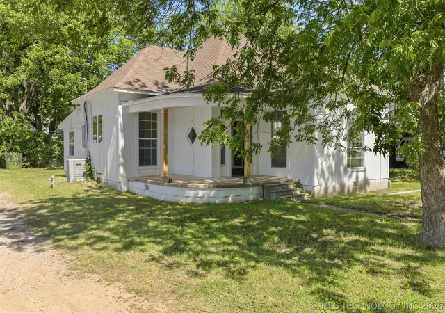 Homes for sale in Madill, OK | 302 S 10, Madill, OK 73446 | MLS# 2623940