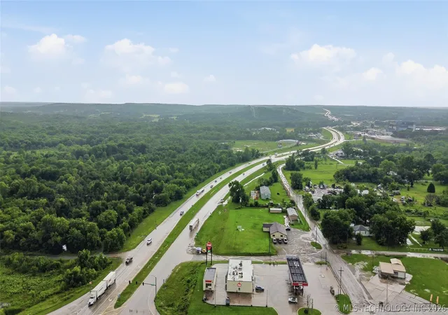 Homes for sale in Henryetta, OK | Maxine Ave, Henryetta, OK 74437 | MLS# 2623987