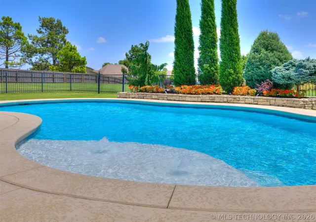 Photo 3 of Single family home for sale at 19397 S Quail Run Ct, Claremore, OK 74017 | MLS# 2623993 | Listing updated on 2026-08-20