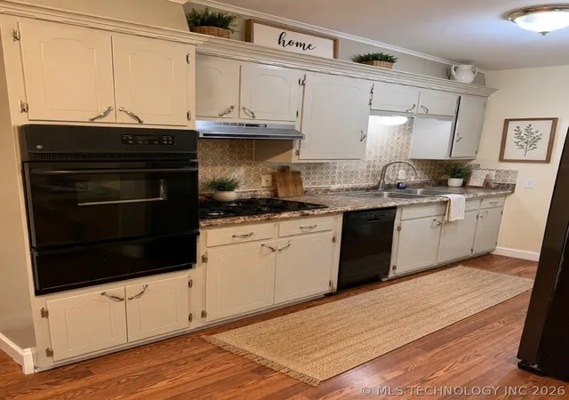 Homes for sale in Owasso, OK | 312 N Cedar St, Owasso, OK 74055 | MLS# 2624009