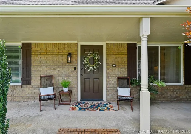 Homes for sale in Broken Arrow, OK | 1001 W Decatur St, Broken Arrow, OK 74011 | MLS# 2623900