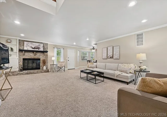 Homes for sale in Broken Arrow, OK | 1001 W Decatur St, Broken Arrow, OK 74011 | MLS# 2623900