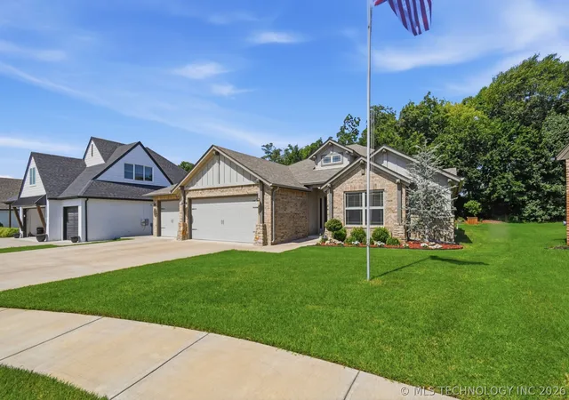 Photo 3 of Sale Pending at 13828 S 21st Street E, Bixby, OK 74008 | MLS# 2623887 | Listing updated on 2026-08-20