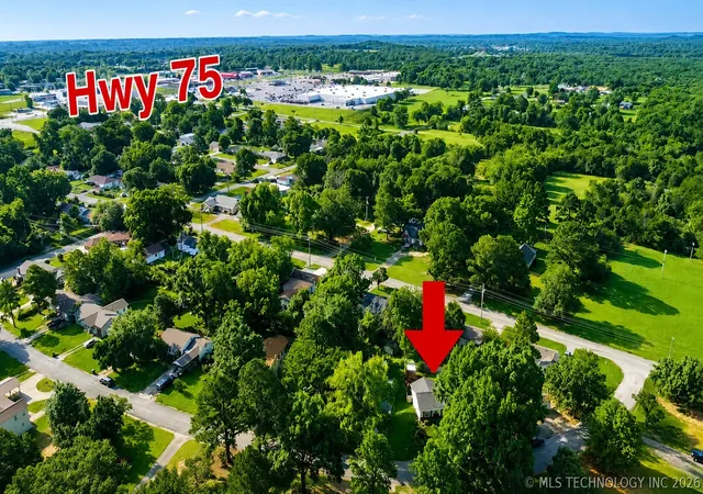 Homes for sale in Okmulgee, OK | 420 E 19th St, Okmulgee, OK 74447 | MLS# 2623824