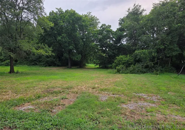 1st image of 215 O St Ne, Ardmore, OK 73401 | MLS# 2623939