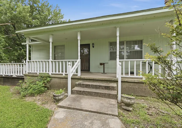 Photo 5 of Sale Pending at 2915 E 60th Street, Muskogee, OK 74403 | MLS# 2622517 | Listing updated on 2026-08-20