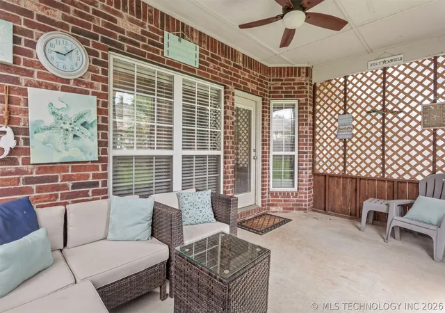 Homes for sale in Jenks, OK | 11110 S 3Rd St, Jenks, OK 74037 | MLS# 2624055
