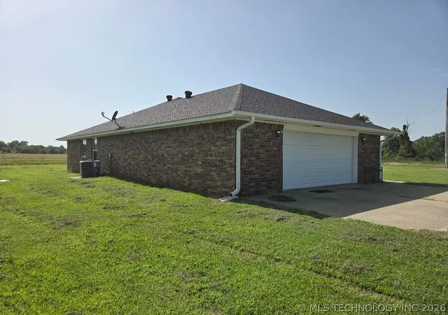 3rd image of 114956 S 4120 Rd, Eufaula, OK 74432 | MLS# 2624059