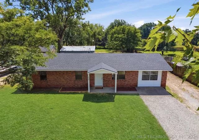 Homes for sale in Copan, OK | 420 S Caney St, Copan, OK 74022 | MLS# 2623771