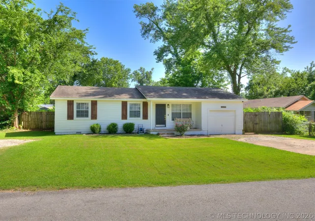 Homes for sale in Coweta, OK | 30174 E 150th St S, Coweta, OK 74429 | MLS# 2624031