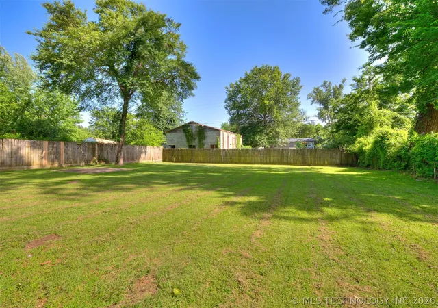 Homes for sale in Coweta, OK | 30174 E 150Th St S, Coweta, OK 74429 | MLS# 2624031
