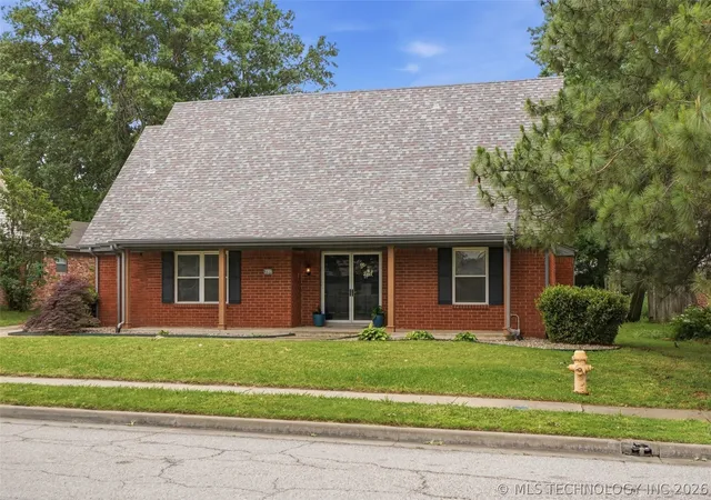 Single family home for sale at 6652 E 46th Place, Tulsa, OK 74145 | MLS# 2623758