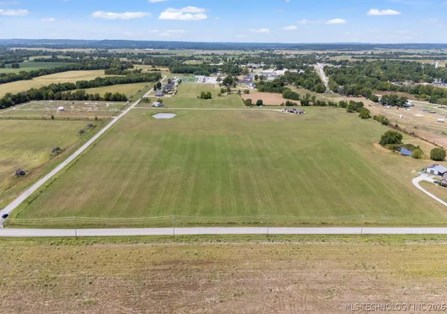 5th image of 5 N 435 Rd, Adair, OK 74330 | MLS# 2624135
