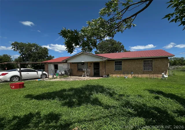 2nd image of 2002 N 15th St, Mc Alester, OK 74501 | MLS# 2624137