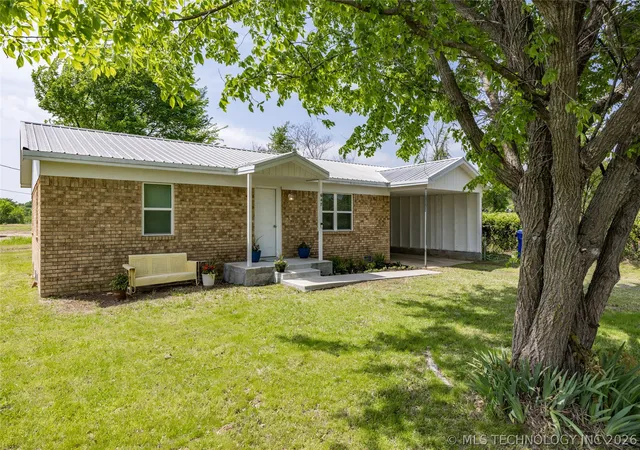 Photo 1 of Single family home for sale at 647 Sawmill Rd, Durant, OK 74701 | MLS# 2624064 | Listing updated on 2026-08-20