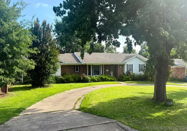 Photo 2 of Single family home for sale at 717 E Tennessee, Mc Alester, OK 74501 | MLS# 2624173 | Listing updated on 2026-08-24