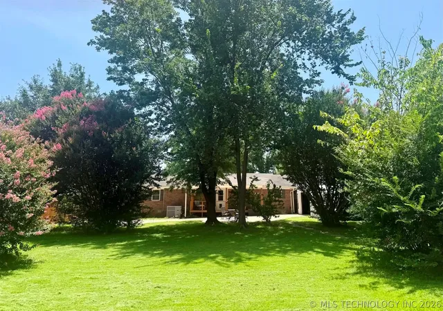 Photo 3 of Single family home for sale at 717 E Tennessee, Mc Alester, OK 74501 | MLS# 2624173 | Listing updated on 2026-08-24