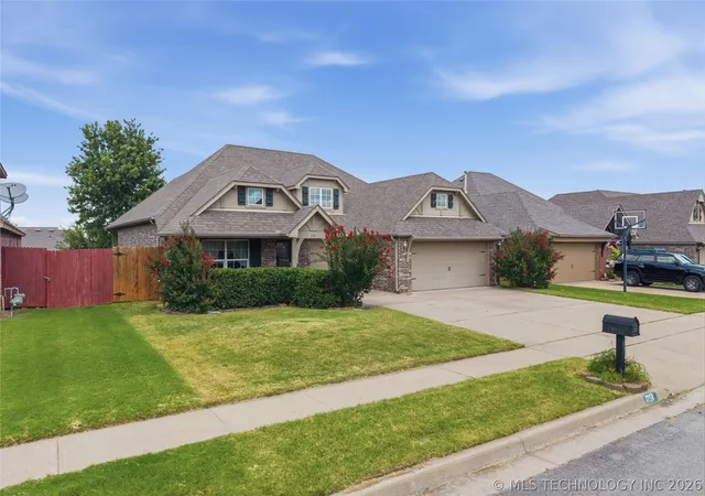 Homes for sale in Tulsa, OK | 17511 E 43Rd St, Tulsa, OK 74134 | MLS# 2624177