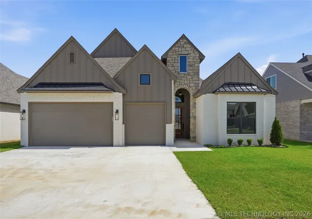 Photo 1 of Sale Pending at 2102 E 138th Street S, Bixby, OK 74008 | MLS# 2624047 | Listing updated on 2026-08-20