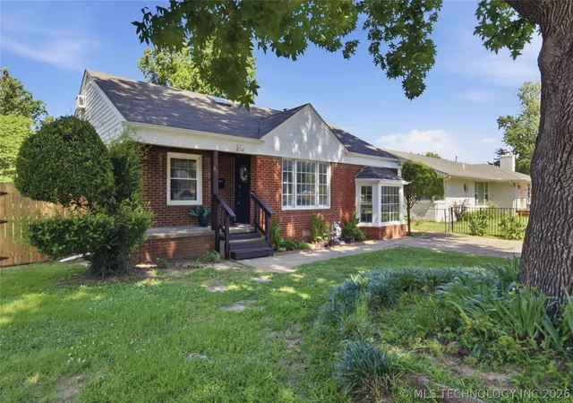 3rd image of 4110 S Detroit Ave, Tulsa, OK 74105 | MLS# 2623715