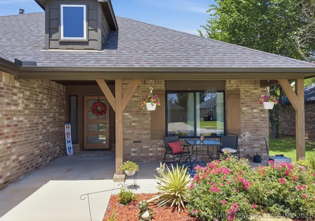 Photo 3 of Single family home for sale at 733 E 139th Place, Glenpool, OK 74033 | MLS# 2623895 | Listing updated on 2026-07-27