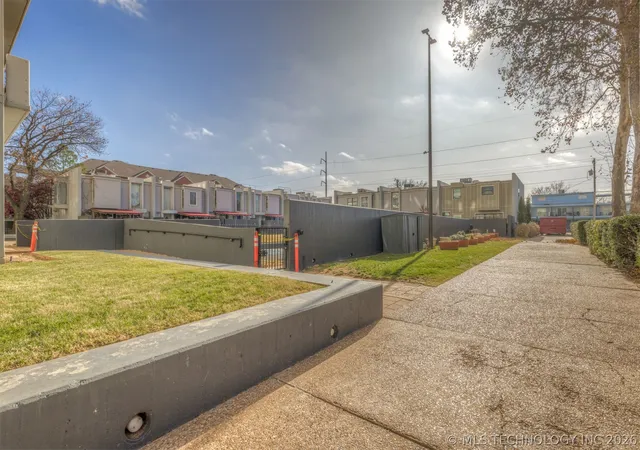 Homes for sale in Tulsa, OK | 450 W 7th Street, Tulsa, OK 74119 | Houzeo