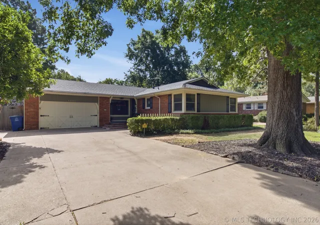 Photo 2 of Single family home for sale at 5643 S Yorktown Pl, Tulsa, OK 74105 | MLS# 2623902 | Listing updated on 2026-09-01