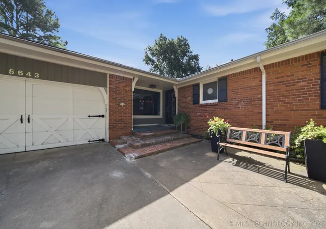 Photo 3 of Sale Pending at 5643 S Yorktown Pl, Tulsa, OK 74105 | MLS# 2623902 | Listing updated on 2026-09-26