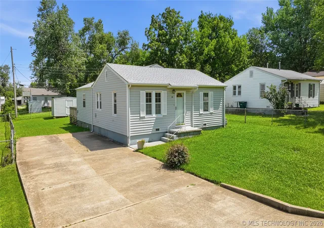 Homes for sale in Sand Springs, OK | 315 W 40th St, Sand Springs, OK 74063 | MLS# 2624167