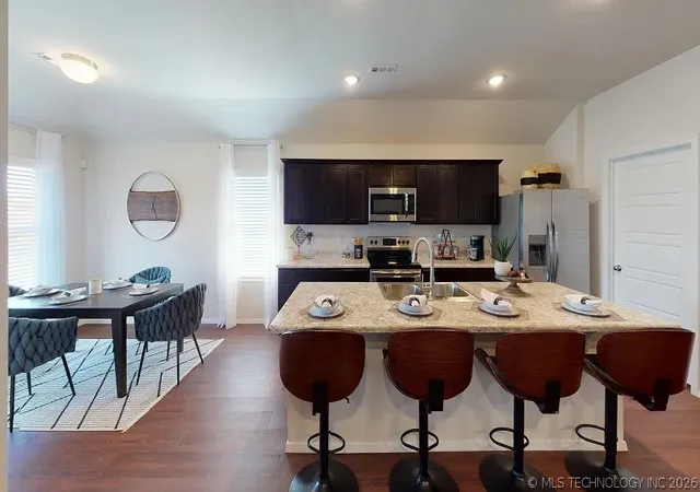 Photo 4 of Sale Pending at 27917 E 118th Place S, Coweta, OK 74429 | MLS# 2624227 | Listing updated on 2026-08-20