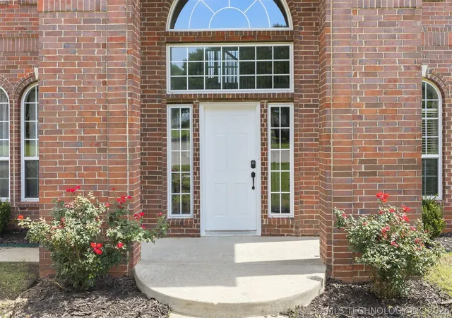 2nd image of 708 Franklin Ct, Ardmore, OK 73401 | MLS# 2624030