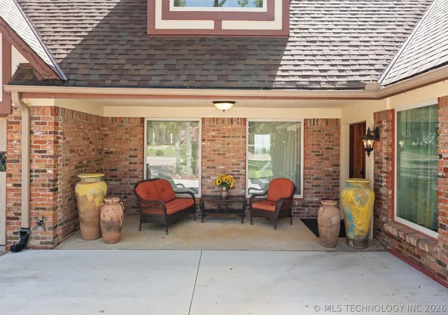 Photo 2 of Single family home for sale at 2520 Mountain Rd, Bartlesville, OK 74003 | MLS# 2622141 | Listing updated on 2026-09-01