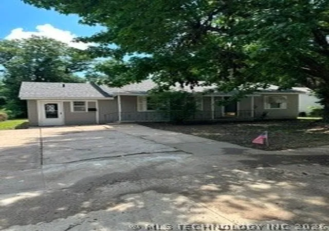 Homes for sale in Vinita, OK | 514 N Miller St, Vinita, OK 74301 | MLS# 2624259