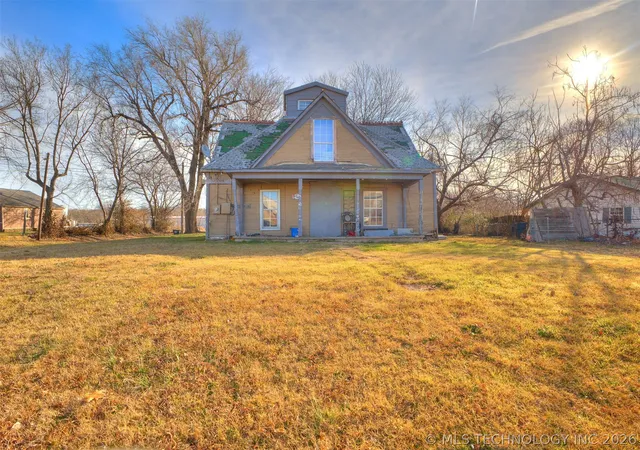 Homes for sale in Coweta, OK | 225 N Delaware Ave, Coweta, OK 74429 | MLS# 2624278