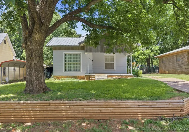 Homes for sale in Waurika, OK | 510 E A St, Waurika, OK 73573 | MLS# 2624223