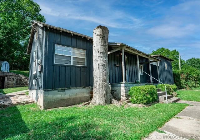 Homes for sale in Hominy, OK | 1020 W 1st St, Hominy, OK 74035 | MLS# 2624219