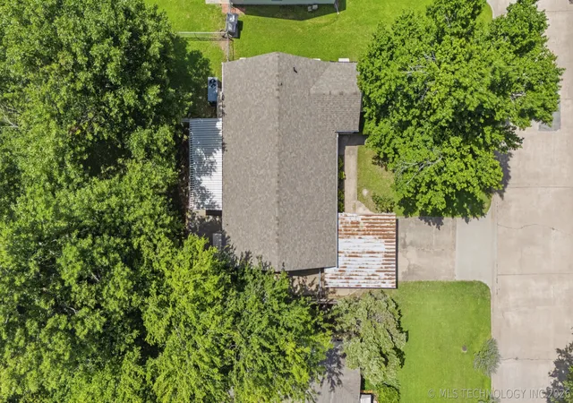 3rd image of 1213 S Vandalia Ave, Tulsa, OK 74112 | MLS# 2623354