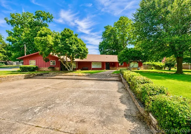1st image of 2903 E 47th St, Tulsa, OK 74105 | MLS# 2624312