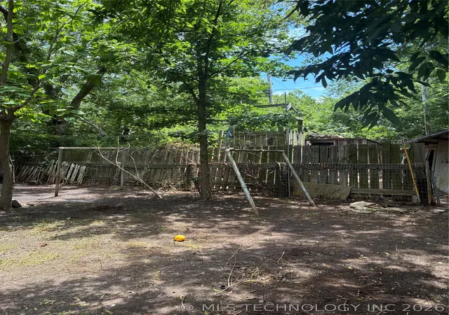 9th image of 422 Ash St, Ardmore, OK 73401 | MLS# 2624302