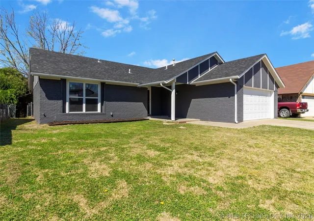 Photo 1 of Single family home for sale at 8418 N 117th E Eastavenue, Owasso, OK 74055 | MLS# 2623929 | Listing updated on 2026-08-20