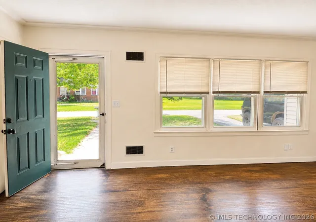 2nd image of 203 Ne C, Stigler, OK 74462 | MLS# 2624333