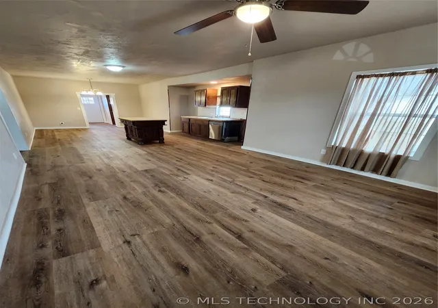 3rd image of 604 N Oak St, Checotah, OK 74426 | MLS# 2624318